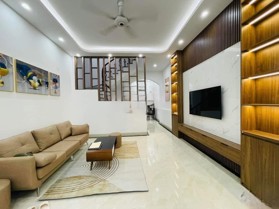 Nhà 117 Trần Cung 4 tầng, 4 phòng ngủ cần cho thuê giá 32 tr/tháng